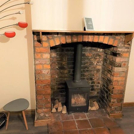 Nice 4-Bedroom Vacation Home With Indoor Fireplace 惠灵顿 外观 照片