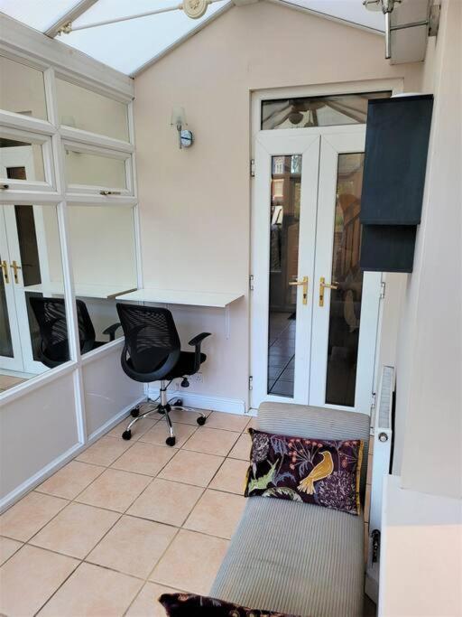 Nice 4-Bedroom Vacation Home With Indoor Fireplace 惠灵顿 外观 照片