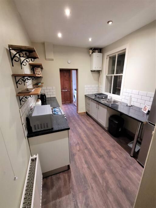 Nice 4-Bedroom Vacation Home With Indoor Fireplace 惠灵顿 外观 照片