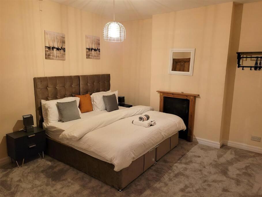 Nice 4-Bedroom Vacation Home With Indoor Fireplace 惠灵顿 外观 照片
