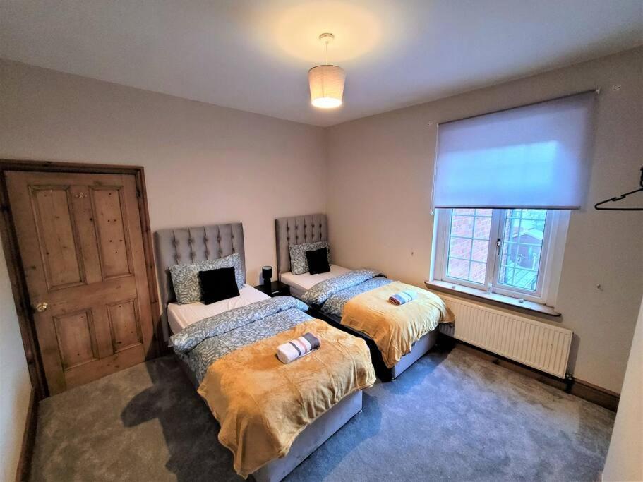 Nice 4-Bedroom Vacation Home With Indoor Fireplace 惠灵顿 外观 照片
